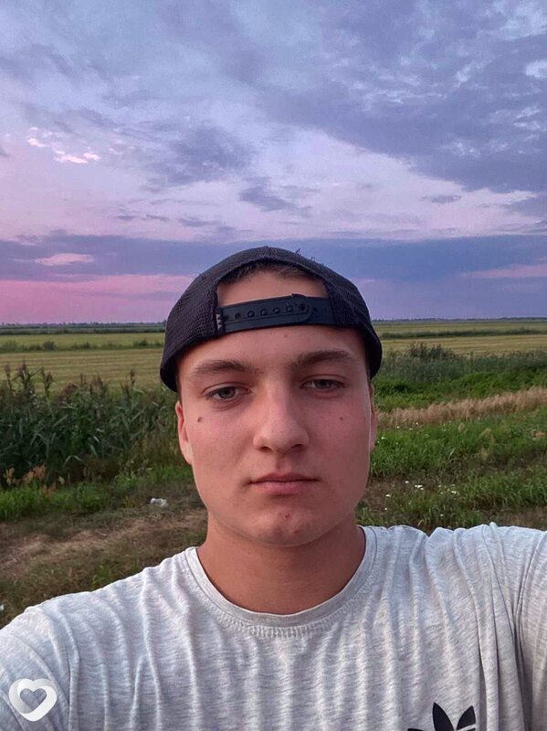 Вадим, 21, Пинске — анкета №684453