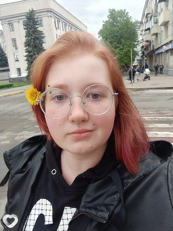 Анна, 22, Ровеньках — анкета №684468