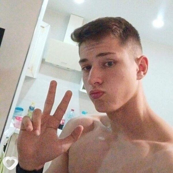 Александр, 22, Москве — анкета №684597