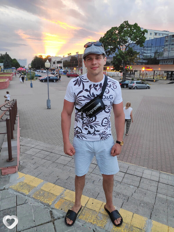 Олег, 35, Саратове — анкета №685991