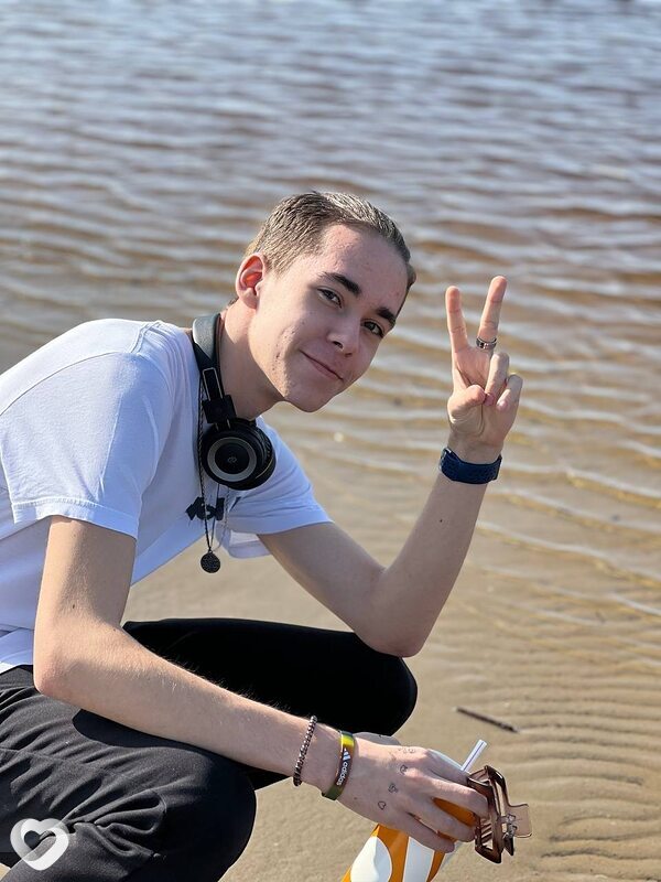 Евгений, 21, Москве — анкета №685901