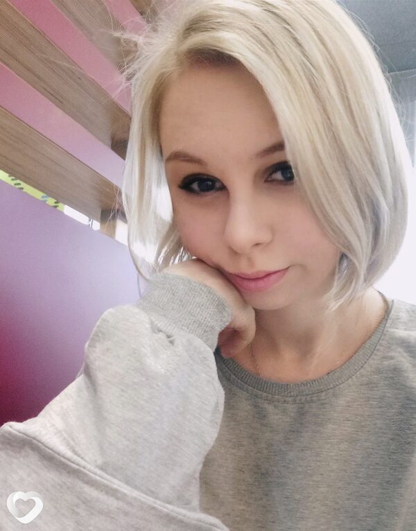Анюта, 23, Нижневартовске — анкета №688138