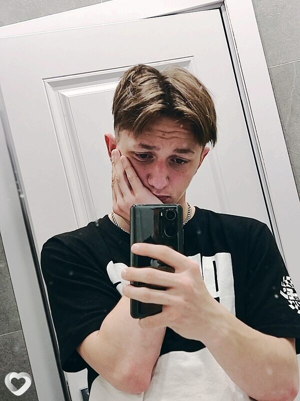 Иван, 23, Москве — анкета №688817