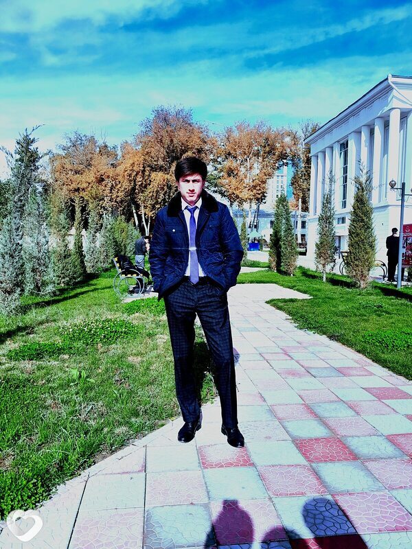 Комёр, 21, Москве — анкета №689522