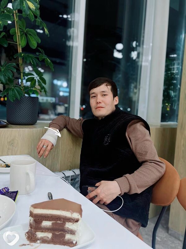 Алишер, 28, Атырау(гурьев) — анкета №689525