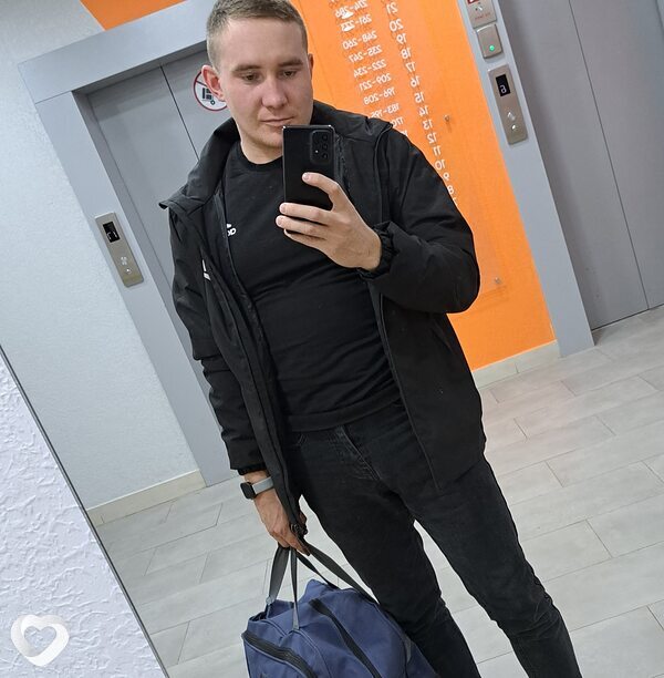 Дима, 28, Москве — анкета №690180