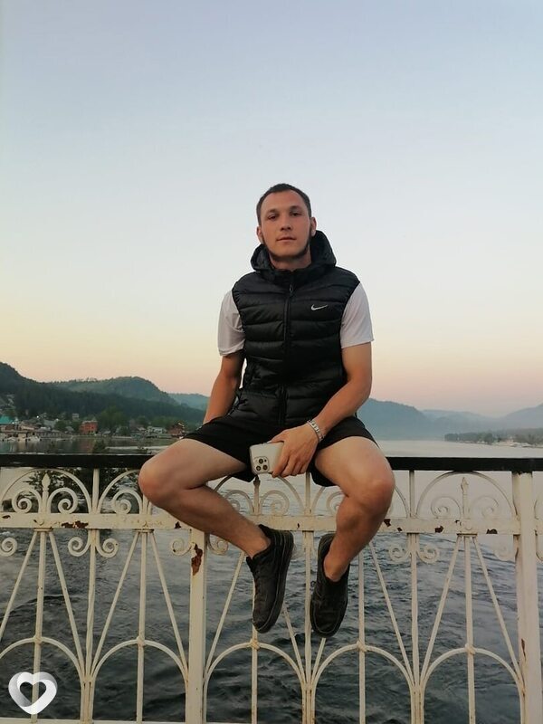 Ильяс, 26, Барнауле — анкета №692308