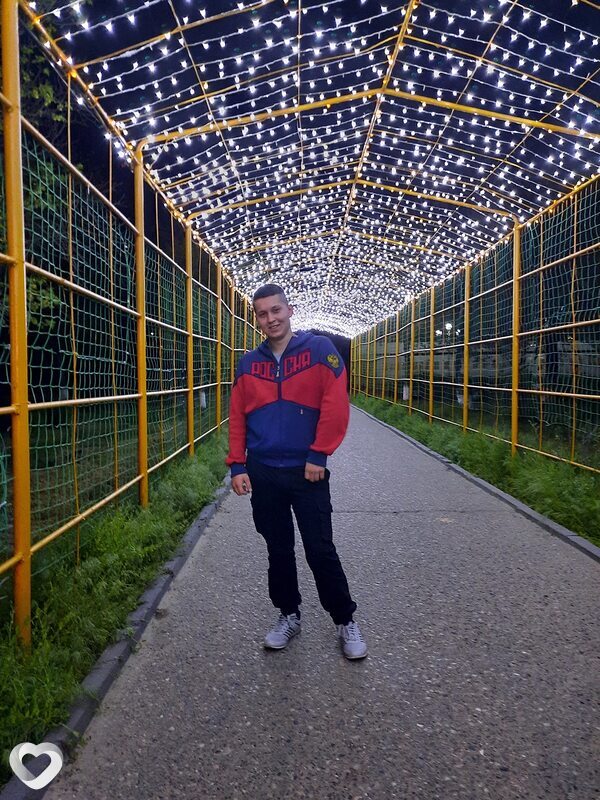 Артём, 23, Ростове-на-Дону — анкета №692515