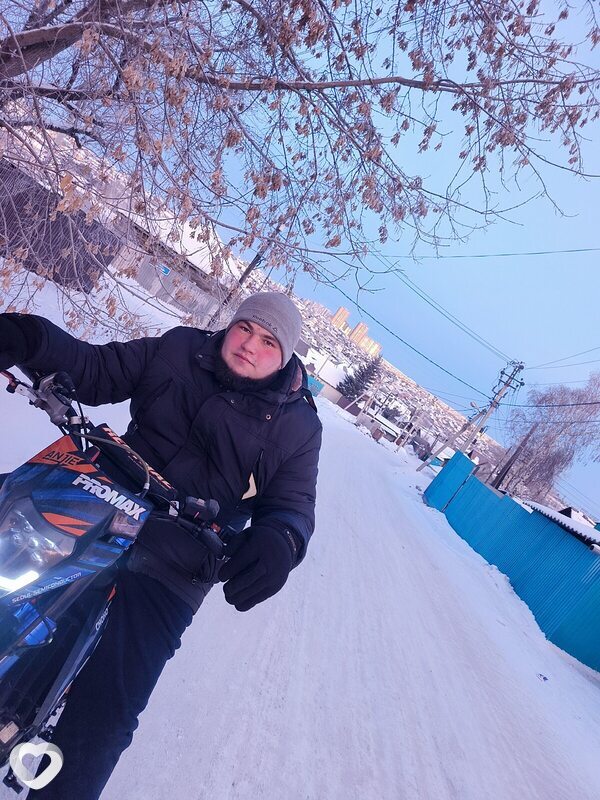 Владимир, 23, Иркутске — анкета №692423