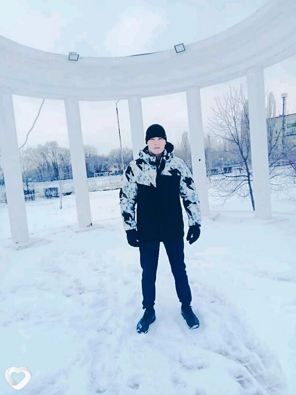 Влад, 27, Юрге — анкета №692699
