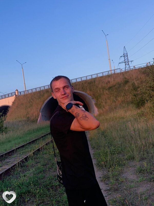 Кирилл, 23, Гродно — анкета №694059