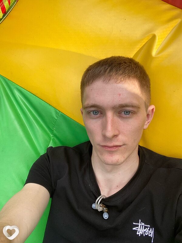 Олег, 23, Черемхове — анкета №694730