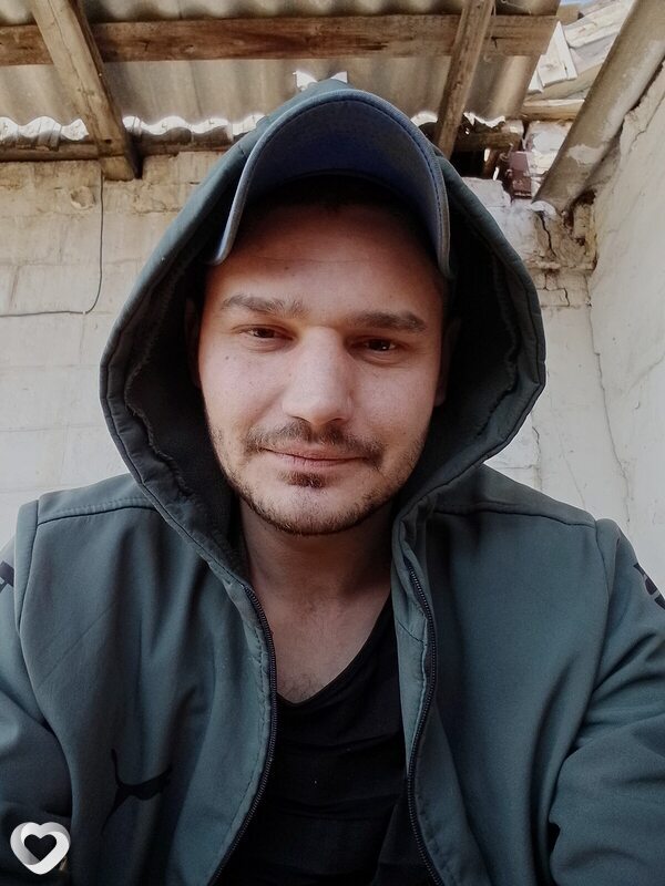 Сергей, 31, Бердянске — анкета №695680