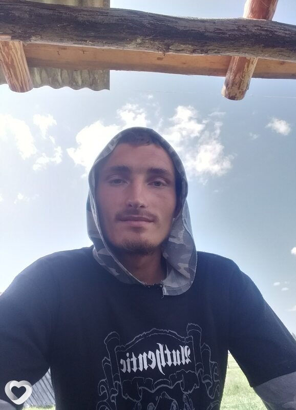 Денис, 26, Москве — анкета №696432