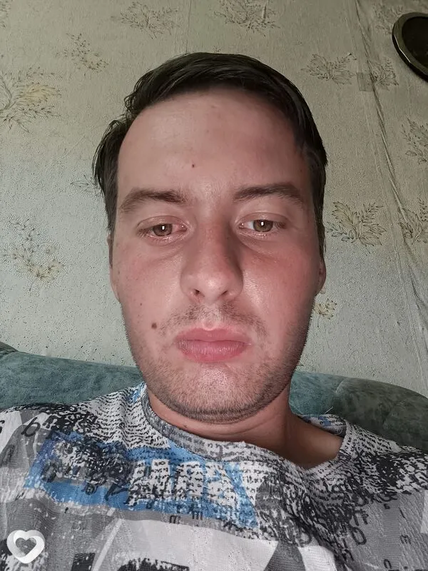Виктор, 23, Новоалтайске — анкета №698387