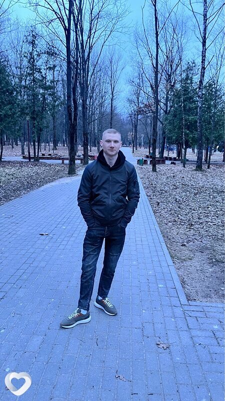 Илья, 24, Жодине — анкета №698805