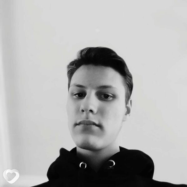 Максим, 21, Гомеле — анкета №698647
