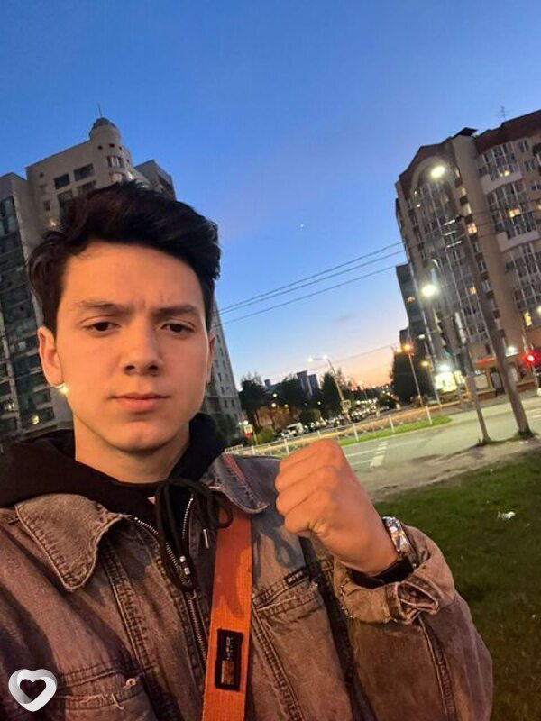 Андрей, 21, Гродно — анкета №698857