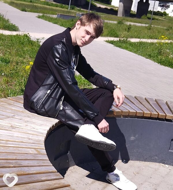 Стас, 22, Москве — анкета №699204