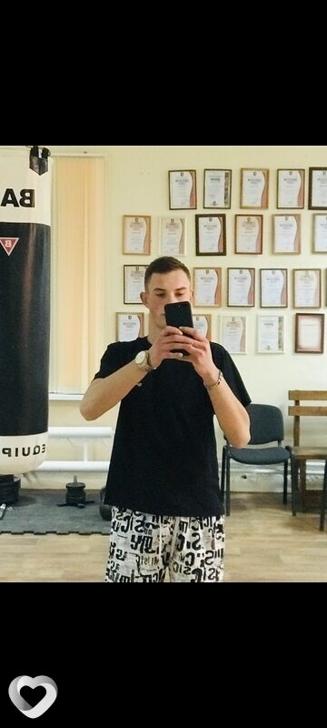 Денис, 29, Москве — анкета №699075