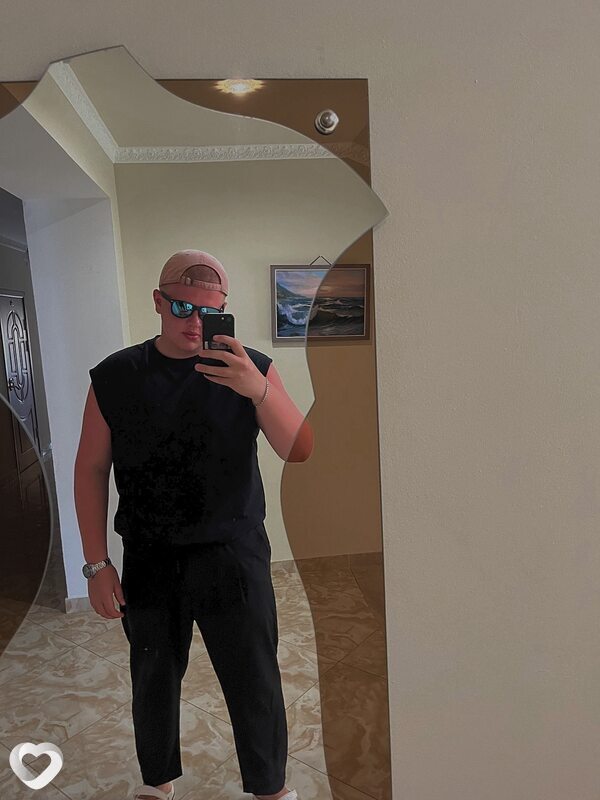 Костя, 27, Москве — анкета №699833