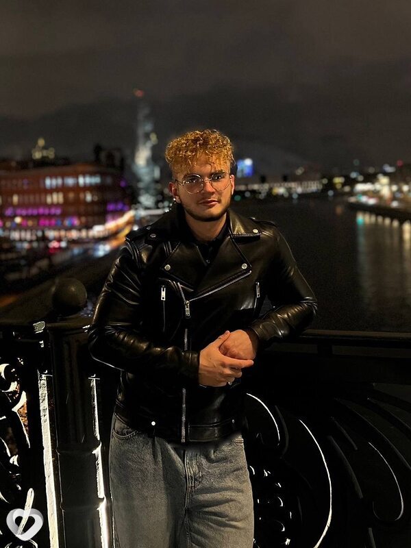 Павел, 21, Москве — анкета №699507