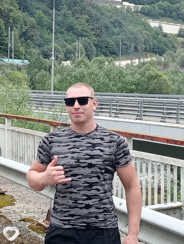 Евгений, 35, Славянске-на-Кубани — анкета №700600
