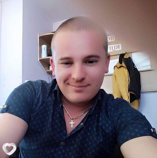 Виктор, 26, Николаеве — анкета №700705