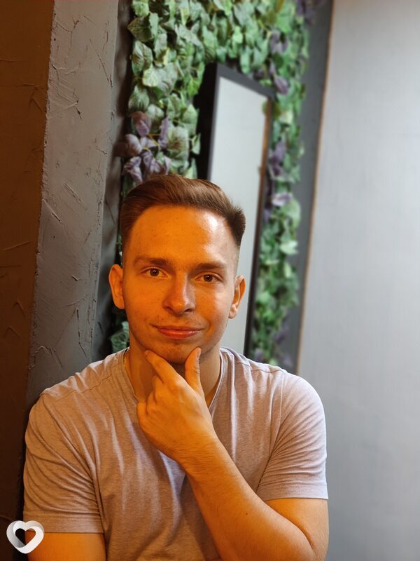 Максим, 23, Москве — анкета №701126