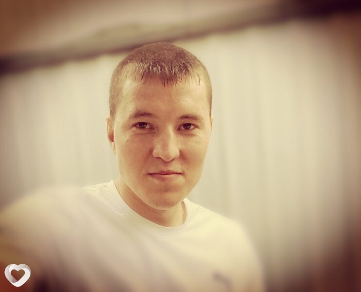Максим, 32, Барнауле — анкета №701828