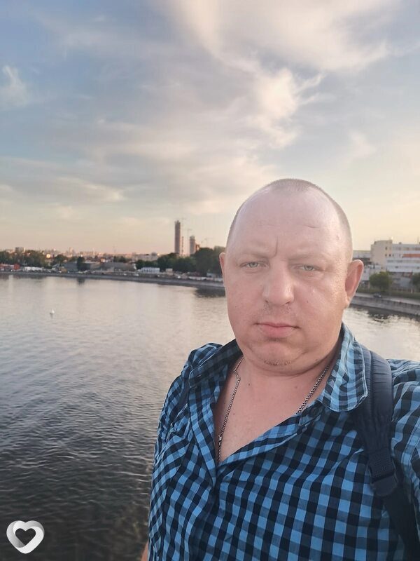 Толя, 39, Москве — анкета №702841