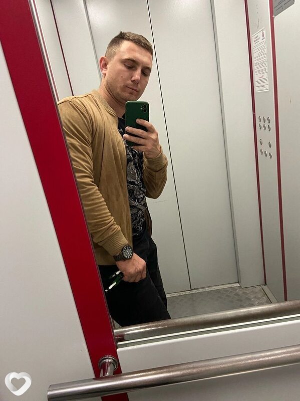 Артем, 26, Омске — анкета №703290