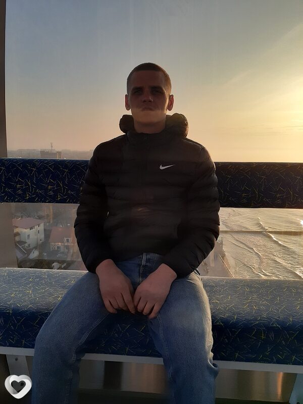 Эдуард, 26, Калининграде — анкета №706887