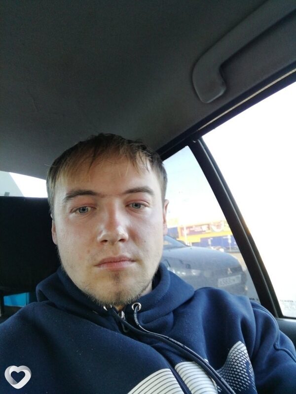 Макс, Тара