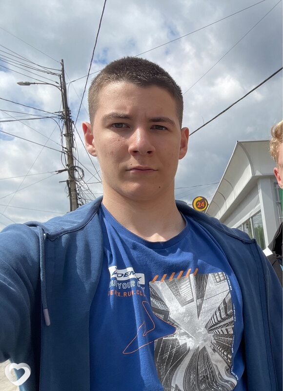 Денис, 20, Москве — анкета №707471