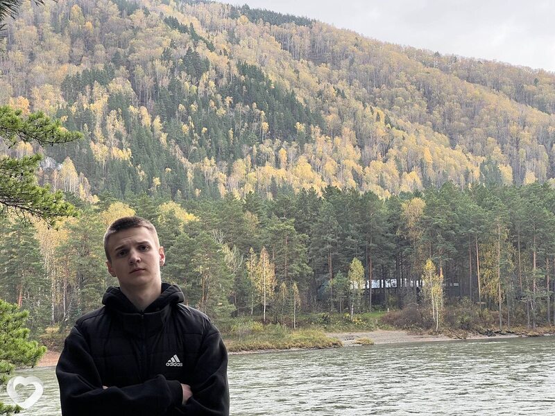 Тимур, 21, Барнауле — анкета №707110