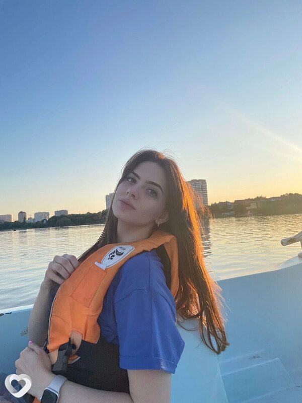 Вика, 25, Красноярске — анкета №707073