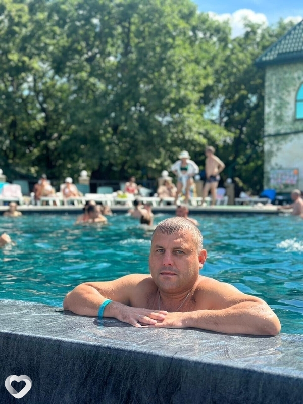 Виктор, Вешенская