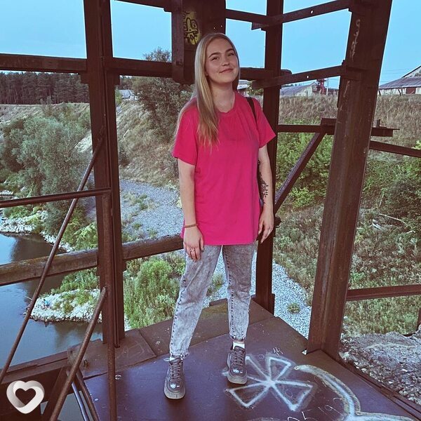 Алина, 22, Павловск (Воронежская Обл) — анкета №709938