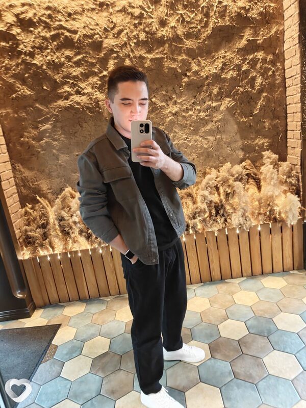 Артём, 27, Смоленске — анкета №710396