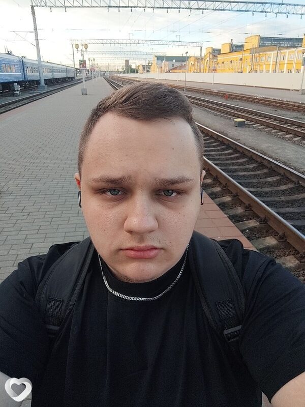 Олег, 21, Гомеле — анкета №710497