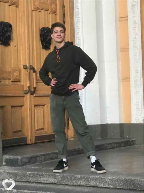 Никита, 21, Москве — анкета №711393