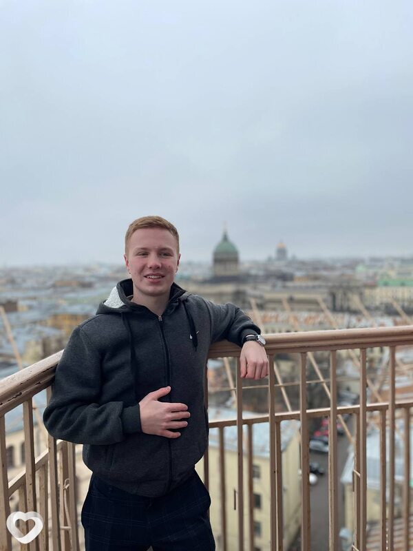 Яша, 21, Москве — анкета №712935