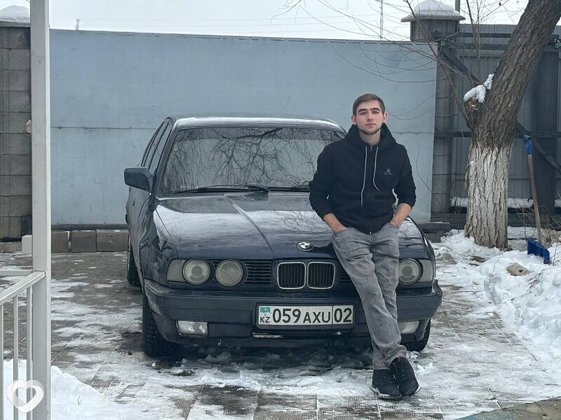 Александр, 24, Алматы — анкета №713102