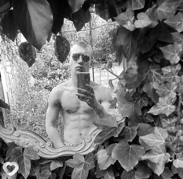 Эмиль, 23, Симферополе — анкета №713481