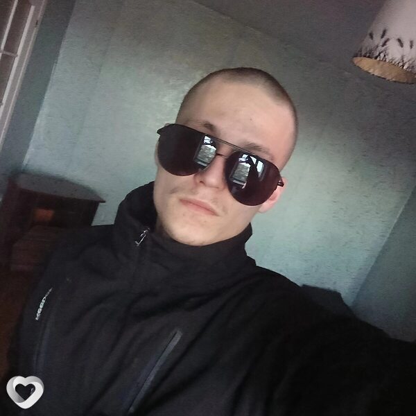 Артëм, 20, Гомеле — анкета №713425