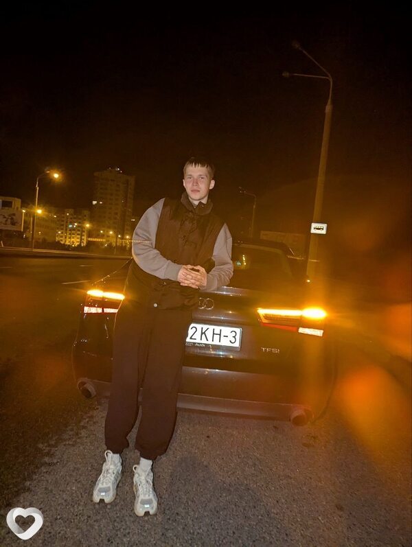 Andrew, 23, Гомеле — анкета №714761