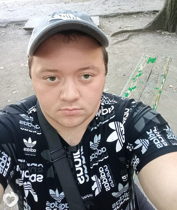 Сергей, 28, Донецк (Ростовская Обл.) — анкета №715071