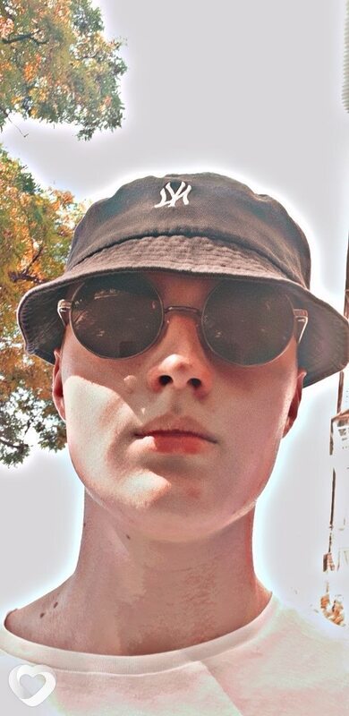 Антон, 22, Брянске — анкета №714935