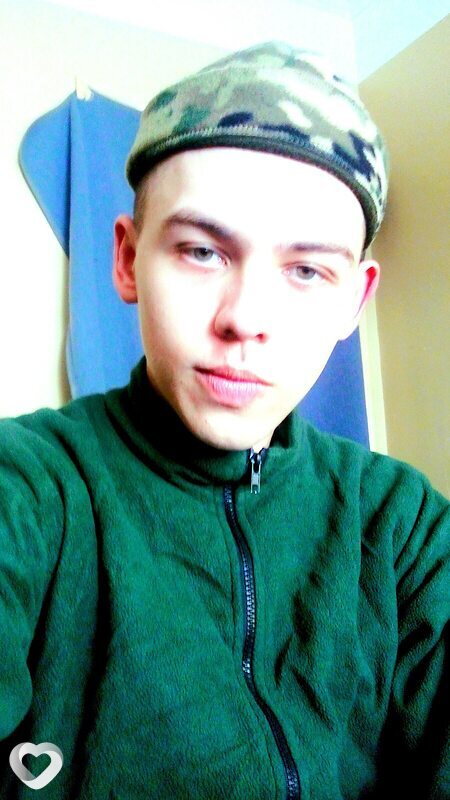 Кирилл, 21, Абакане — анкета №715498